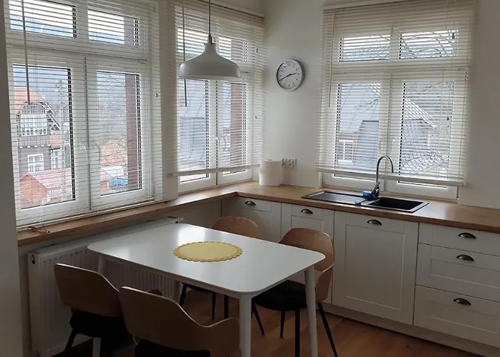 Widokowy Przy Stadionie 아파트